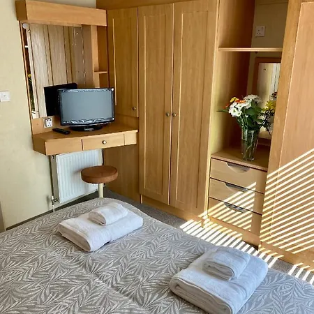 Earls View Caravan 营地 卡纳