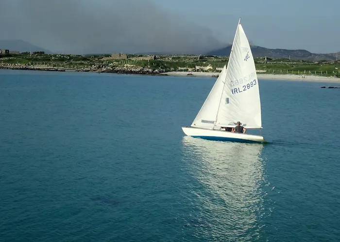 Кемпинг Earls View Caravan *